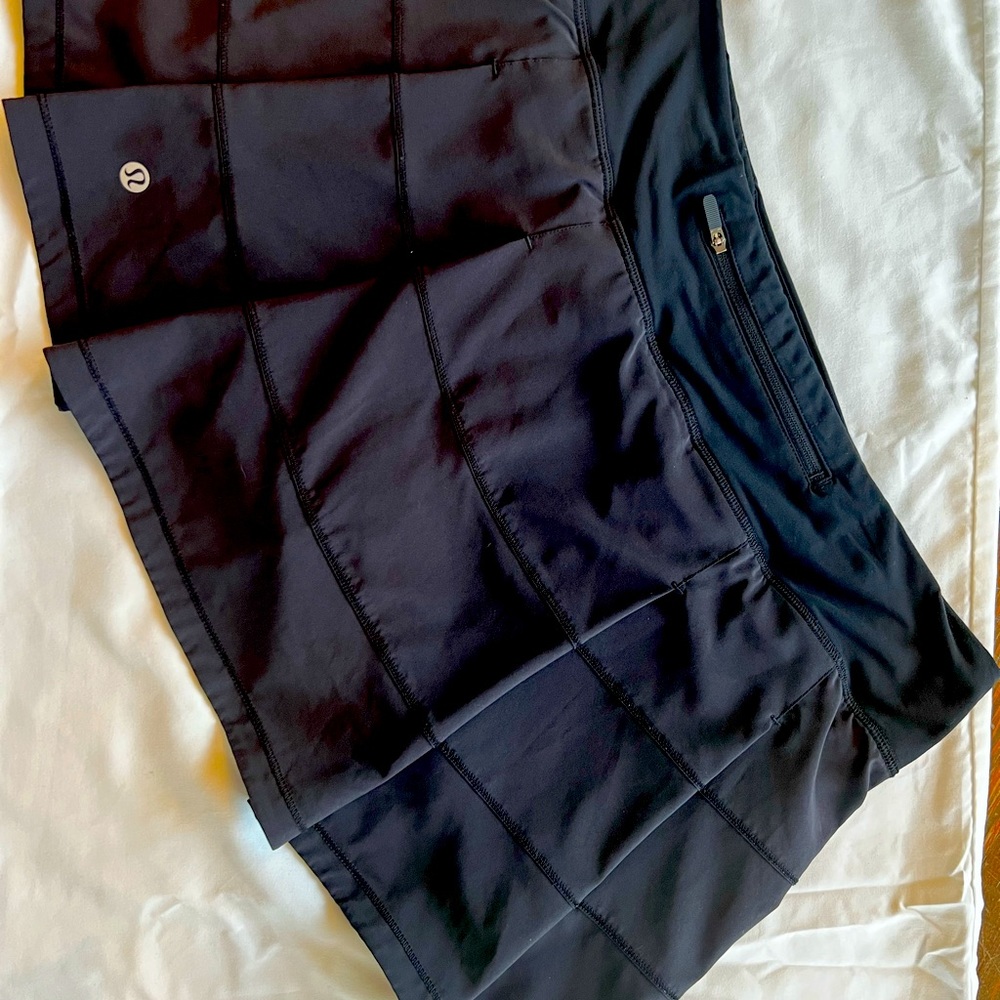 Lululemon Mid Rise Tennis Shirt Size 10